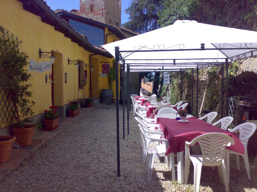 몬포르테달바 Arco Dei Nobili B&B 외부 사진